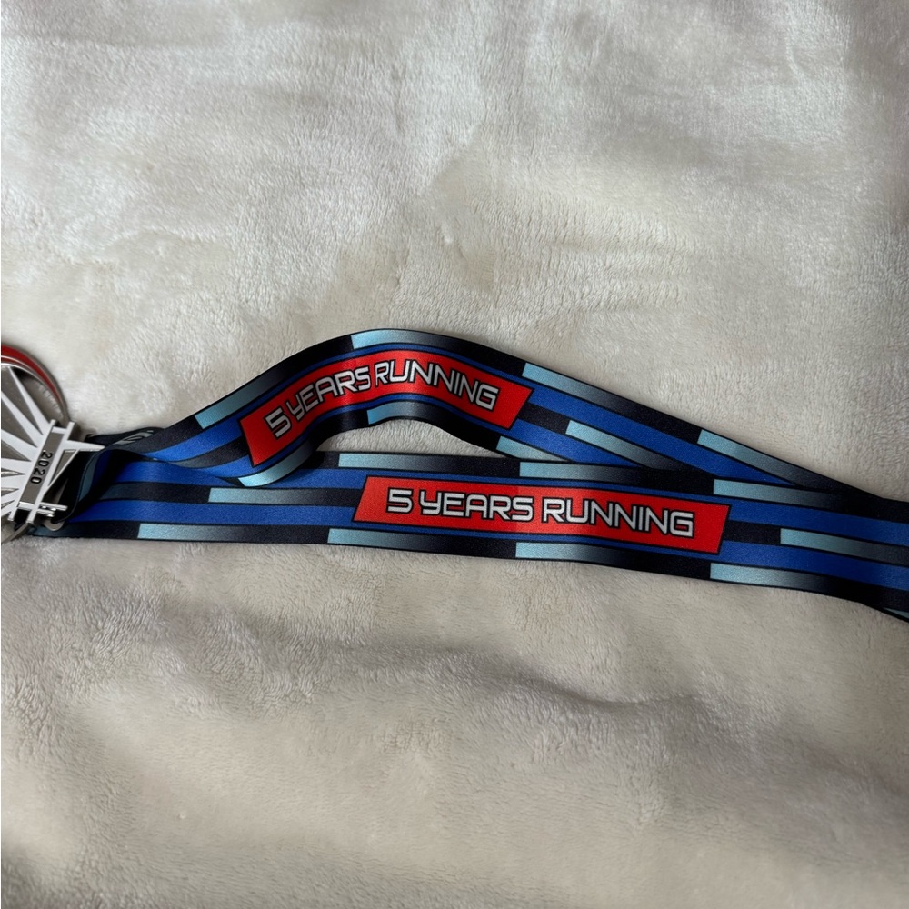 rundisney 2020 virtual 5k challenge space mountain medal - Picture 3 of 8